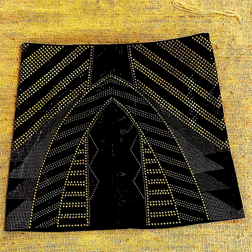 Black and gold mini skirt